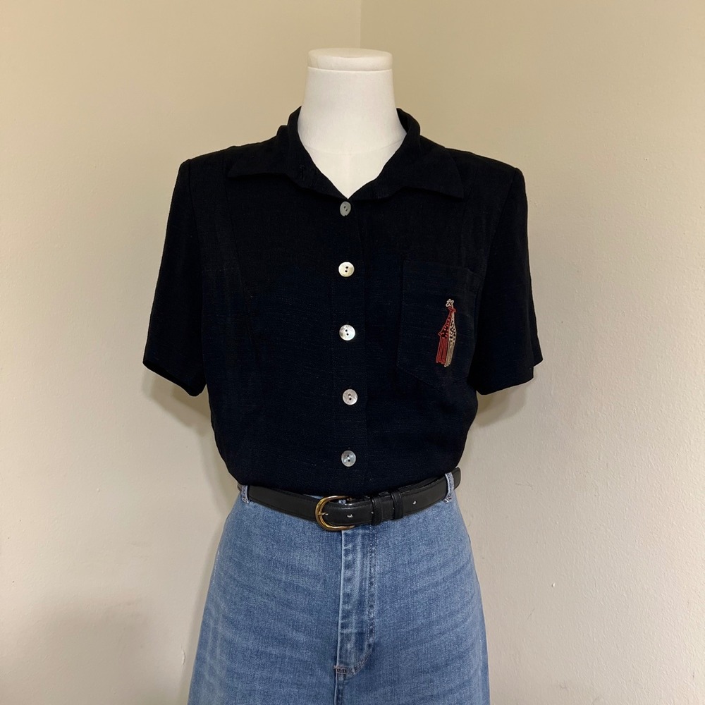 Sheri Martin New York Vintage Black Giraffe Embroidered Button Down Blouse